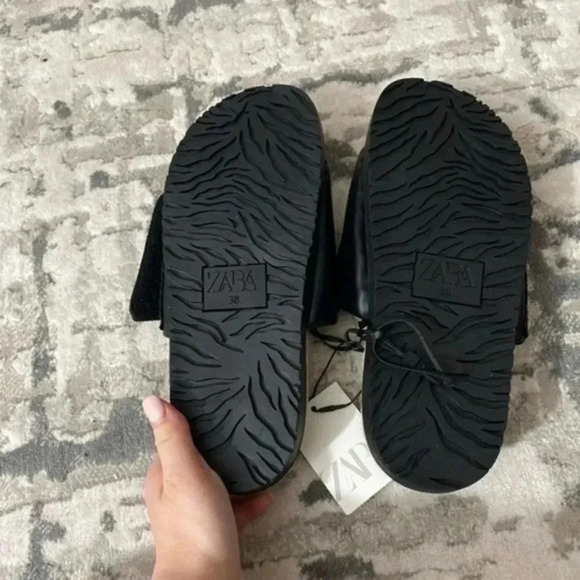 Zara low heel black quilted jute sandals 7.5 - Picture 5 of 6